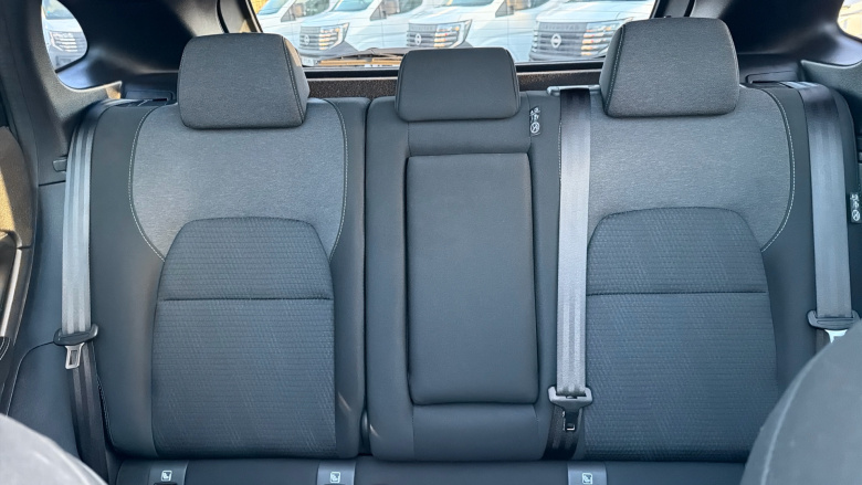 Nissan Qashqai 1.3 DiG-T MH N-Connecta 5dr Petrol Hatchback